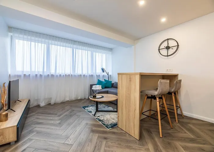 Apartamentai - 444 Διαμέρισμα